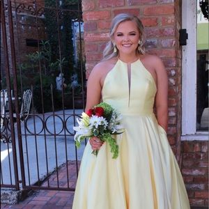 Sherri Hill prom dress